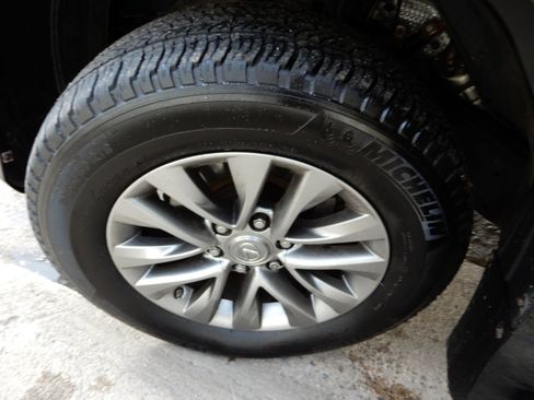 Used 2015 Lexus GX 460 Luxury image 28