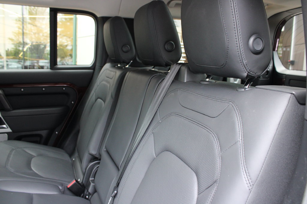 Used 2023 Land Rover Defender 130 First Edition AWD/4WD image 8