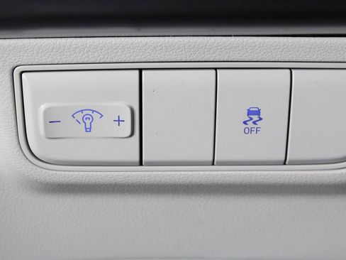 Certified 2025 Hyundai Tucson SE image 22