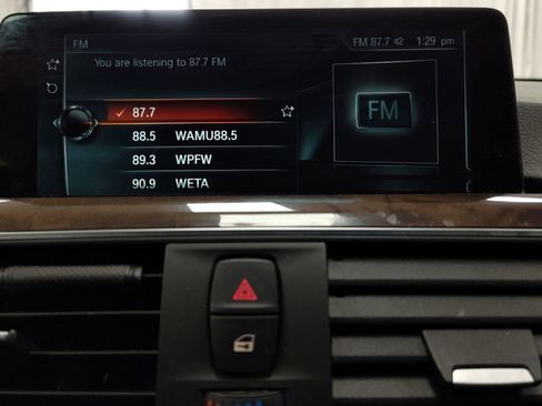 Used 2017 BMW 320i xDrive Sedan image 24