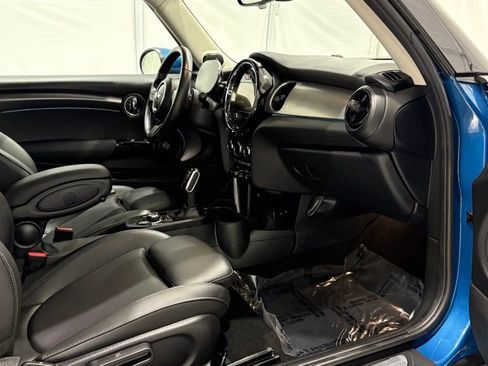 Used 2023 MINI Cooper SE image 19