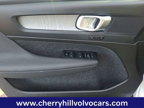 Certified 2025 Volvo XC40 B5 Core w/ Protection Package Premier image 13