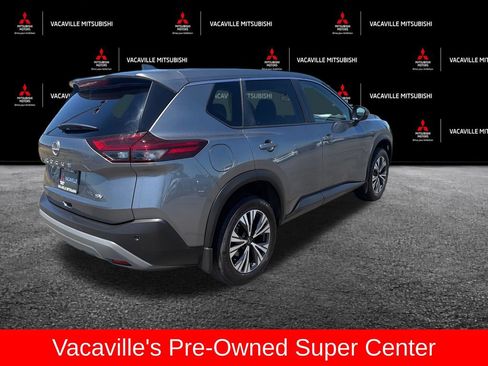 Used 2023 Nissan Rogue SV FWD image 5