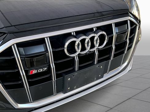 Used 2022 Audi SQ7 Prestige AWD/4WD image 32
