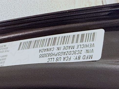 Used 2023 Dodge Challenger SXT RWD image 38