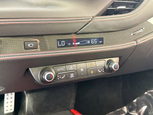 Certified 2021 Ferrari F8 Tributo image 12