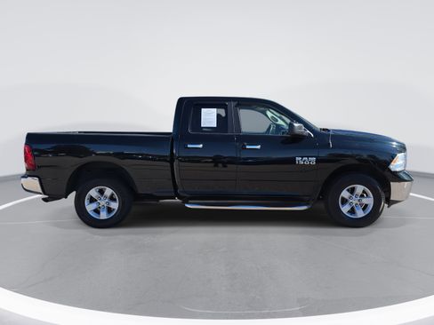 Used 2016 RAM 1500 Classic SLT image 4