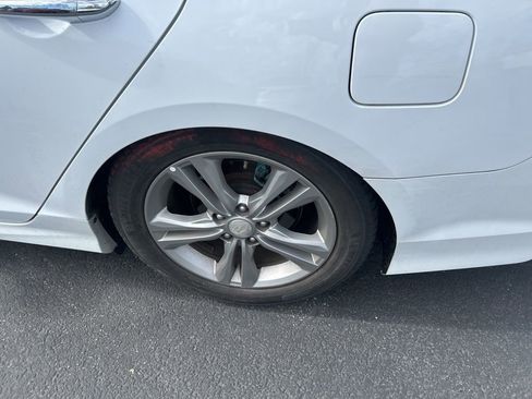 Used 2018 Hyundai Sonata Limited image 15