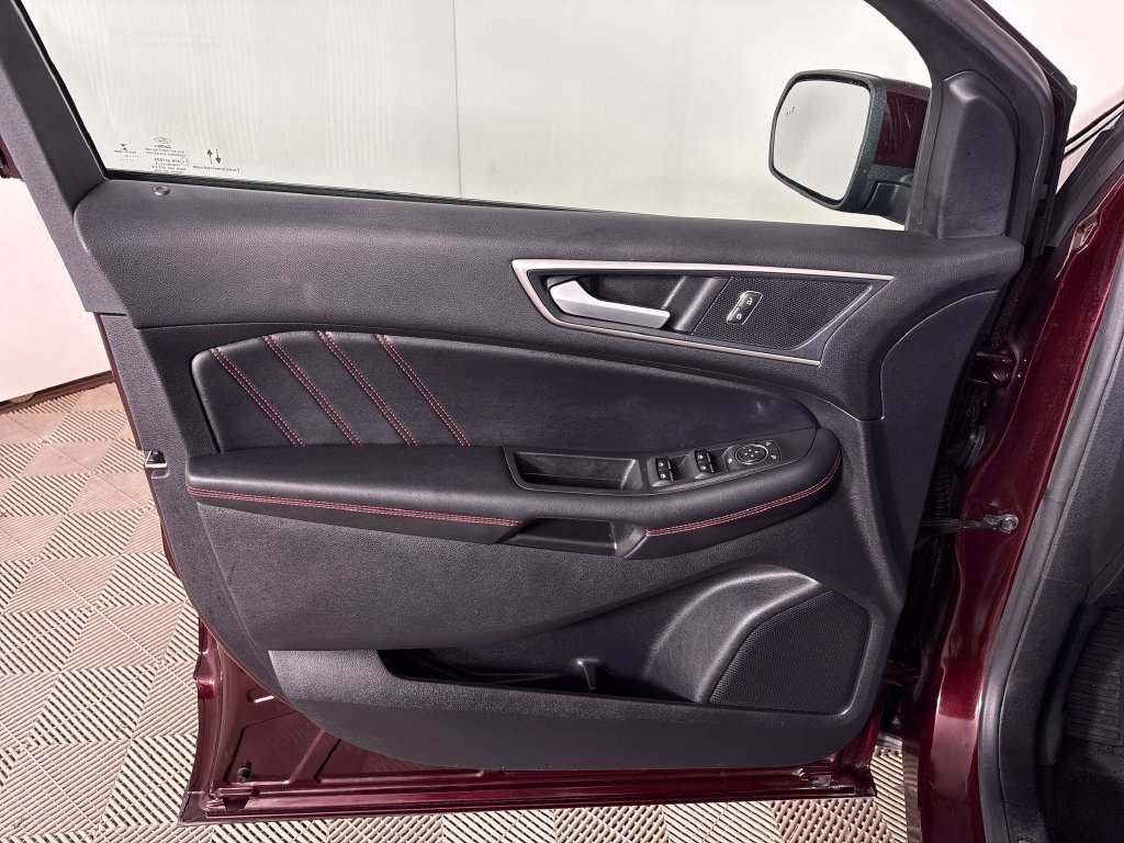 Certified 2021 Ford Edge ST-Line FWD image 17