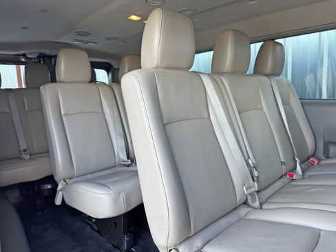 Used 2017 Nissan NV 3500 SL image 33