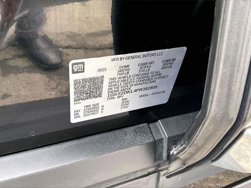 Used 2023 GMC Yukon Denali w/ Denali Reserve Package image 19