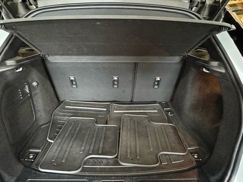 Used 2018 Land Rover Range Rover Evoque Landmark Edition image 20