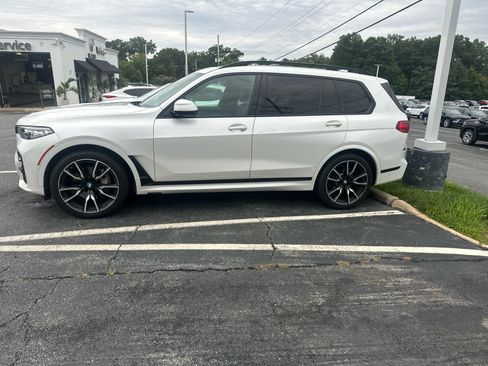 Used 2020 BMW X7 xDrive40i w/ M Sport Package AWD/4WD image 3