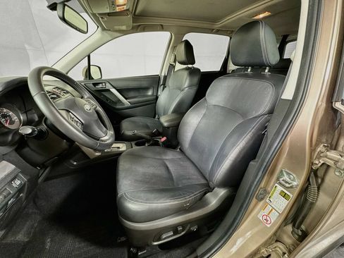 Used 2014 Subaru Forester 2.5i Limited AWD/4WD image 24