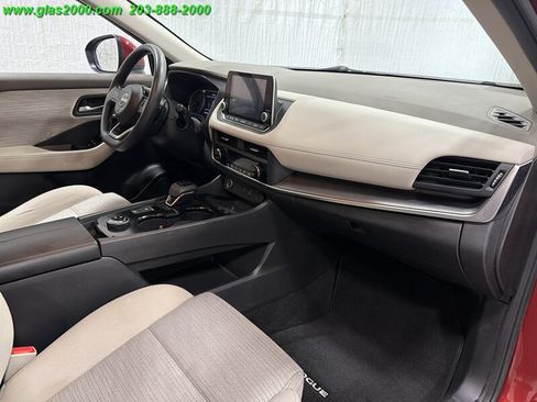 Used 2023 Nissan Rogue SV AWD/4WD image 5