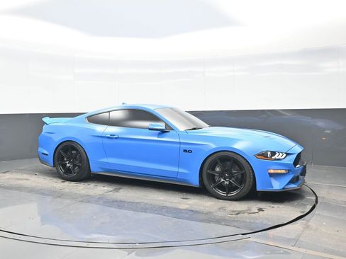 Used 2022 Ford Mustang GT Premium w/ Equipment Group 401A image 8