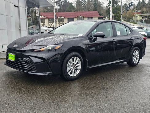 New 2026 Toyota Camry LE image 3
