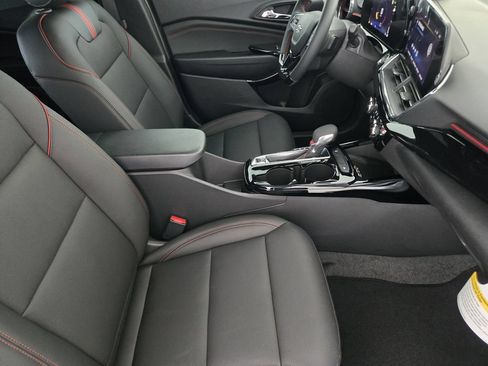 New 2026 Chevrolet Trax RS w/ Sunroof Package FWD image 16