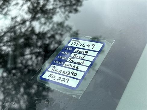 Used 2019 Ford Transit 150 XLT image 7