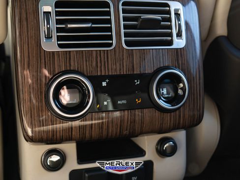 Used 2019 Land Rover Range Rover Supercharged image 23