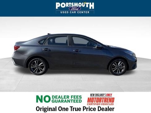 Used 2024 Kia Forte LXS w/ LXS Technology Package image 6