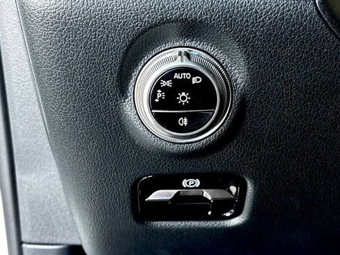 Certified 2026 Mercedes-Benz C 300 Sedan image 28