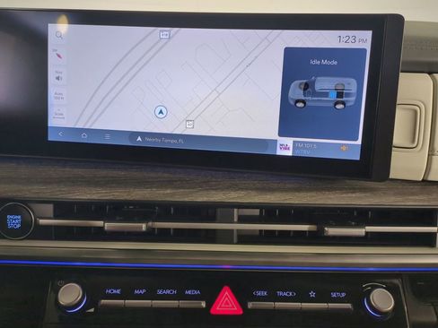 Certified 2025 Hyundai Santa Fe Limited image 21