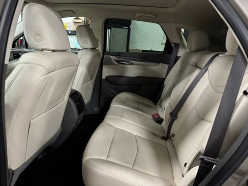Used 2023 Cadillac XT5 Premium Luxury image 19