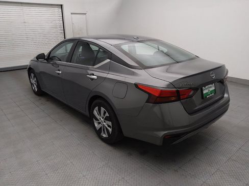 Used 2025 Nissan Altima 2.5 S FWD image 3