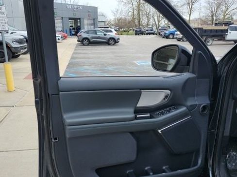 New 2026 Ford Expedition Active image 38