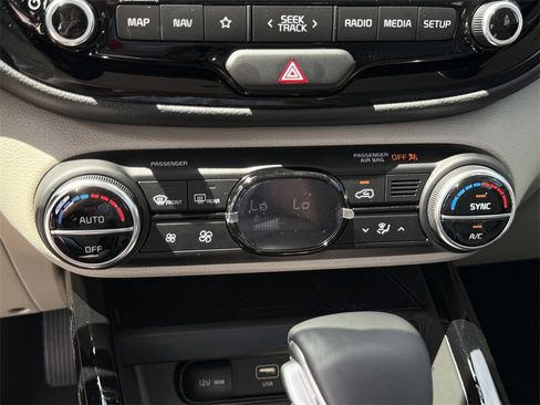 New 2025 Kia Soul EX image 25