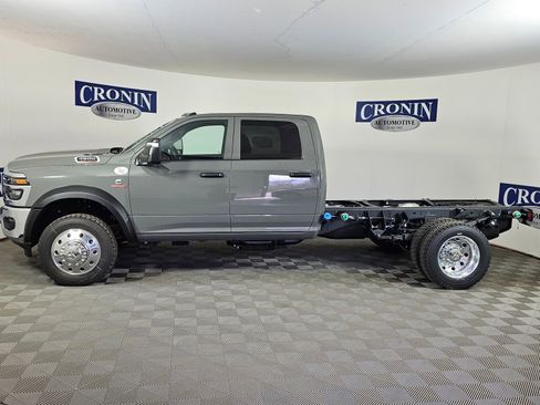 New 2026 RAM 4500 Tradesman w/ Chrome Appearance Group image 2