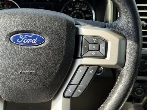 Used 2016 Ford F150 Lariat w/ Equipment Group 502A Luxury image 17