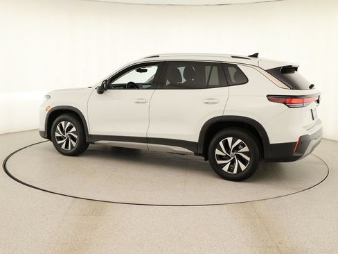 Used 2025 Volkswagen Tiguan S FWD image 3
