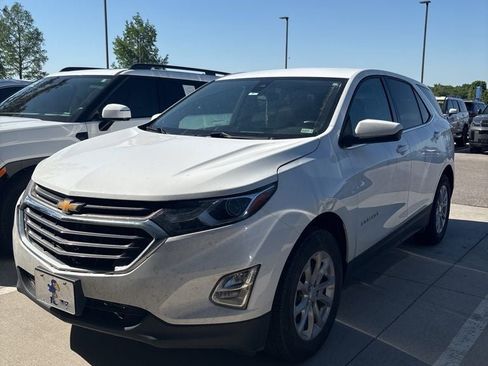 Used 2020 Chevrolet Equinox LT FWD image 1