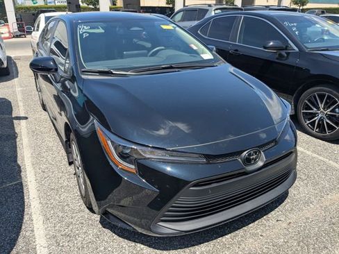 Certified 2024 Toyota Corolla LE FWD image 1