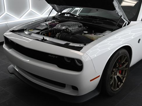 Used 2016 Dodge Challenger SRT Hellcat image 16
