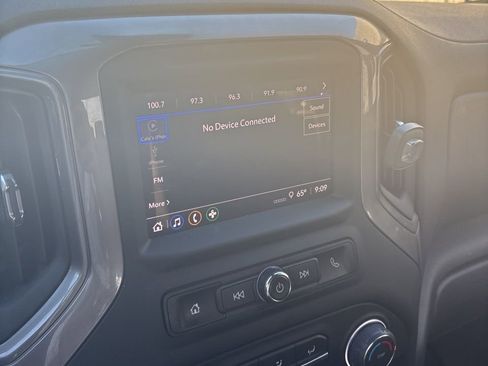 Used 2022 Chevrolet Silverado 1500 Custom Trail Boss image 10