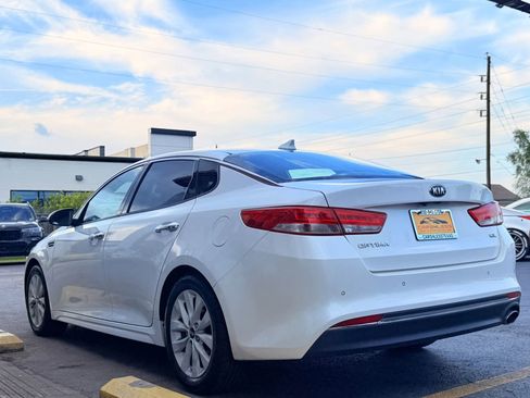 Used 2018 Kia Optima EX FWD image 6