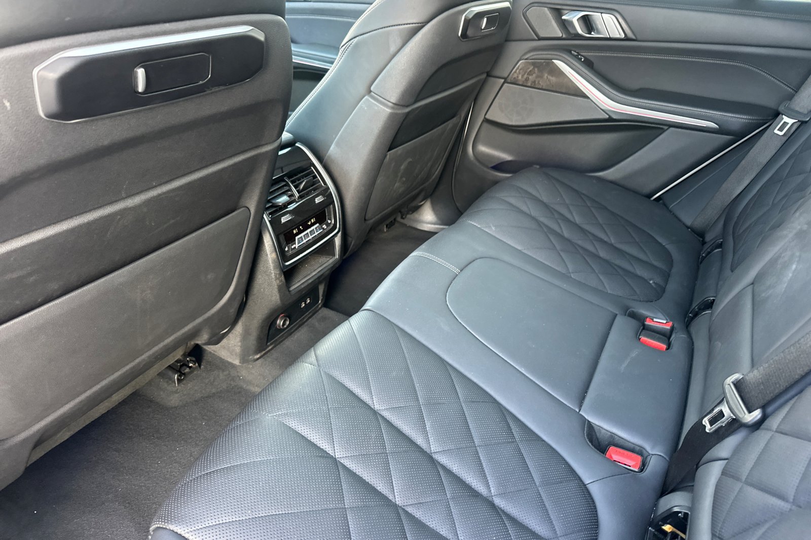 Used 2024 BMW X5 sDrive40i RWD image 14