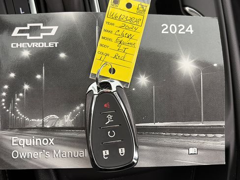 Used 2024 Chevrolet Equinox LT FWD image 36
