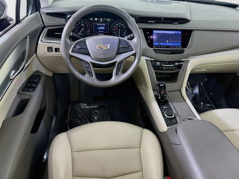 Used 2021 Cadillac XT5 Premium Luxury AWD/4WD image 24