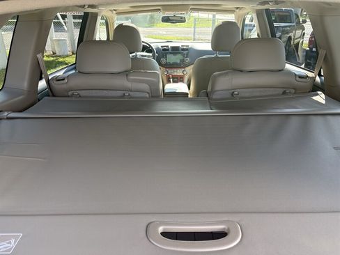 Used 2009 Toyota Highlander Limited FWD image 33