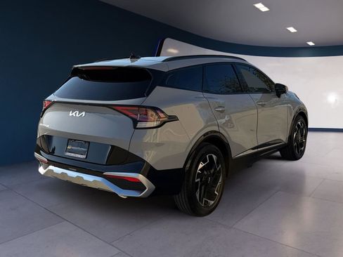 Used 2025 Kia Sportage SX image 5