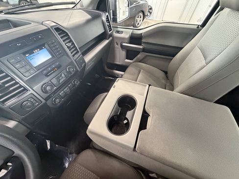 Used 2018 Ford F150 XLT AWD/4WD image 9
