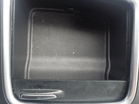 Used 2023 Chrysler Pacifica Touring-L FWD image 41
