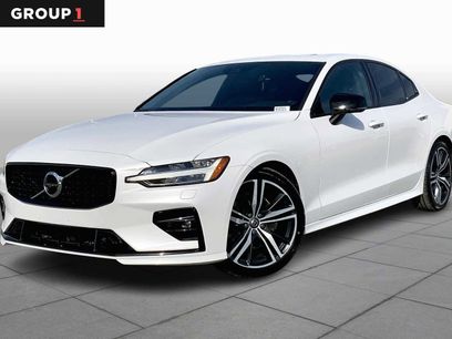 Used 2022 Volvo S60 B5 R-Design