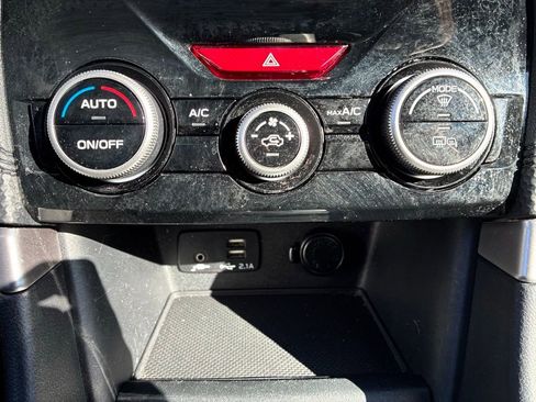 Used 2021 Subaru Forester Premium image 33