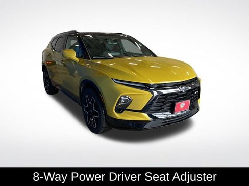 Used 2023 Chevrolet Blazer RS w/ Enhanced Convenience Package image 16