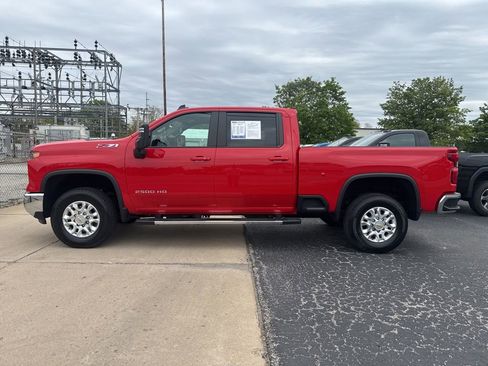Used 2024 Chevrolet Silverado 2500 LT w/ All Star Edition AWD/4WD image 3